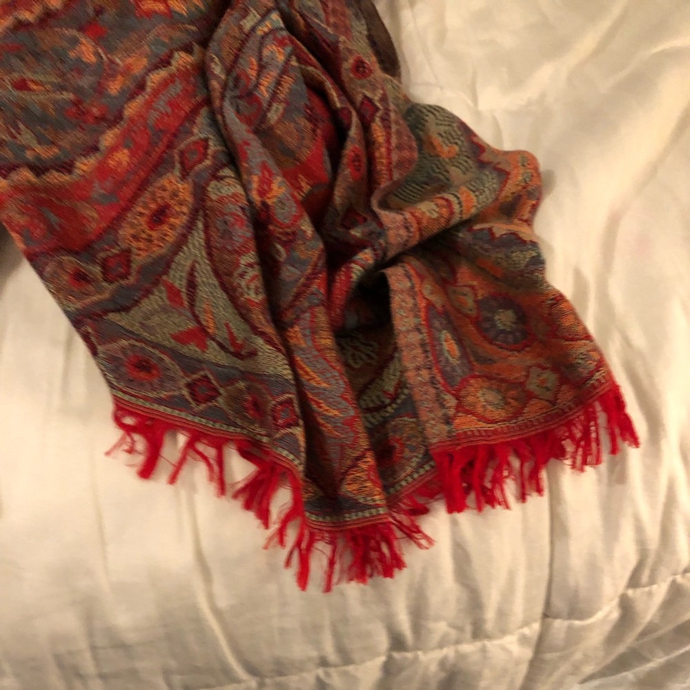 Scarf/ Shawl